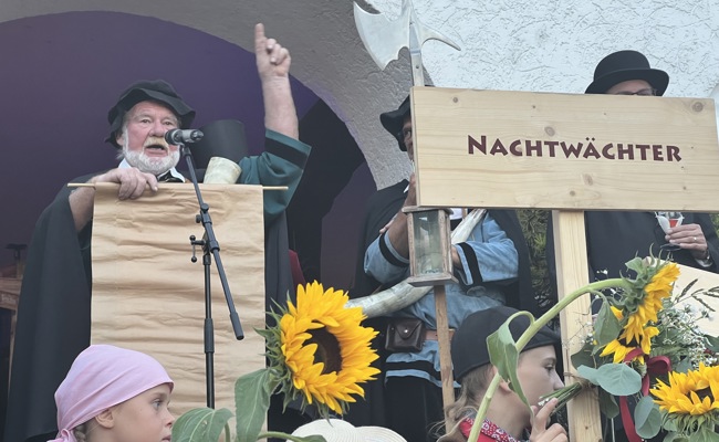«Iss, trinke, liebe»: Nachtwächter Felix Indermaur ist zum letzten Mal am Torkelfest im Einsatz