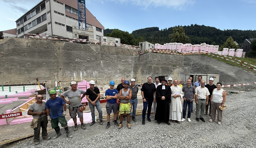 Verahus-Neubau: Nächste Etappe hat begonnen, Baustelle wurde gesegnet