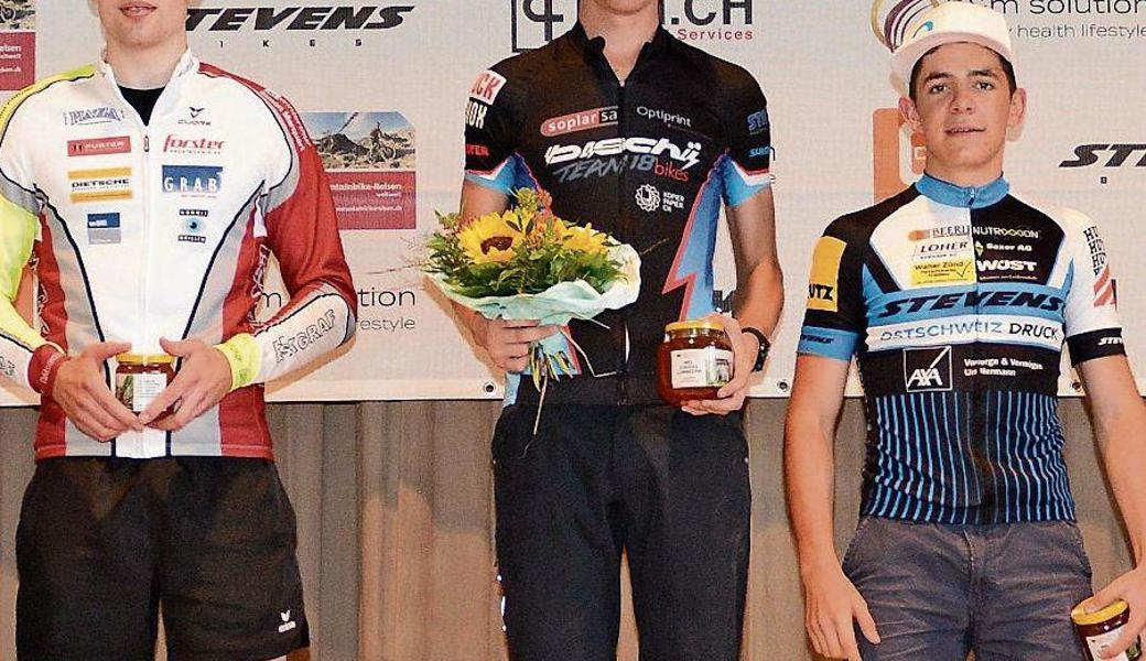 Eine innerregionale Angelegenheit war der Marathon bei den Fun-Herren: (v. l.) Hannes Gruler, Berneck, Remo Müggler, Thal, und Lukas Brandenburg, Thal.