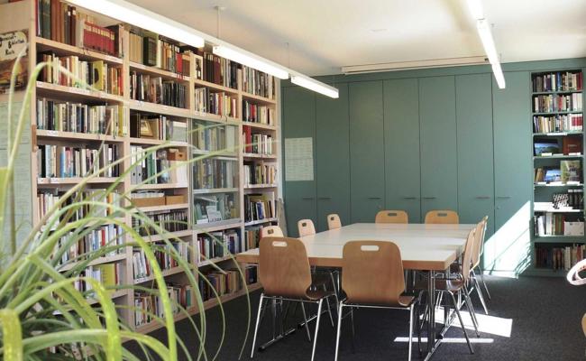 Alle Titel der Rüütiger Bibliothek sind jetzt im Netz