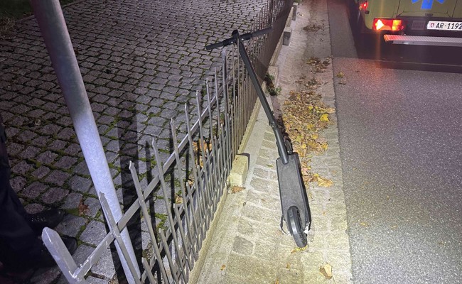 Verdacht auf Gehirnerschütterung nach einem Sturz mit Elektroscooter