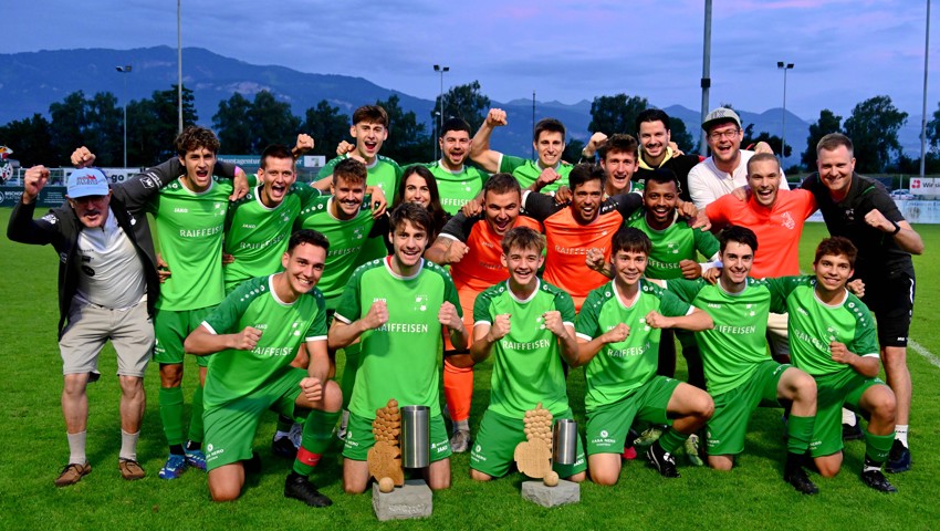 Jubel beim FC Rebstein, Pokalturniersieger und jetzt Drittliga-Leader.