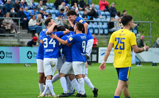 Der FC Widnau gewinnt das Spitzenspiel in Balzers und hat nun fünf Punkte Vorsprung