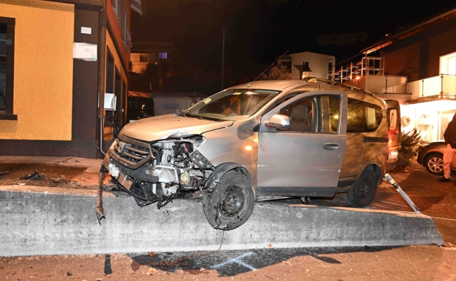 Auf dem Hin- und Rückweg einen Unfall verursacht