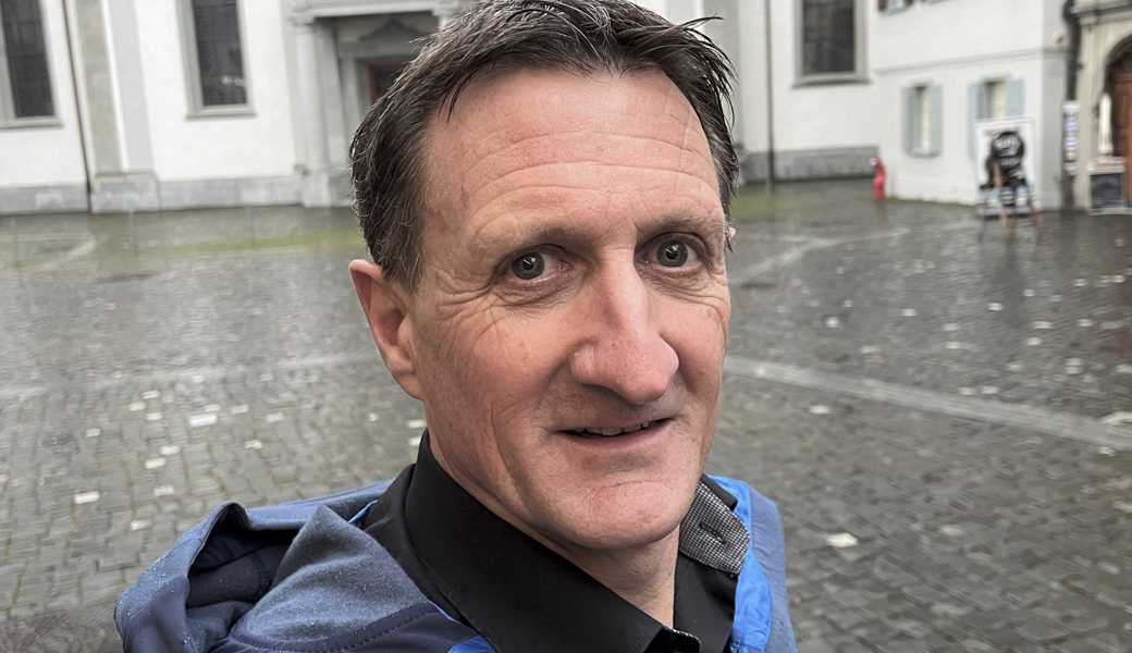 Hans Städler auf dem Altstätter Rathausplatz. Obschon mit der Stadt und der Region Rheintal verwurzelt, würde er gern in Bütschwil-Ganterschwil eine völlig neue, verantwortungsvolle Aufgabe als Gemeindepräsident erfüllen.