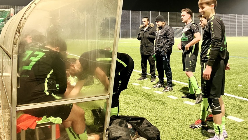 Ein Eindruck aus der Pause des Testspiels zwischen den Widnauer Senioren und dem «neuen» FC St.Margrethen.