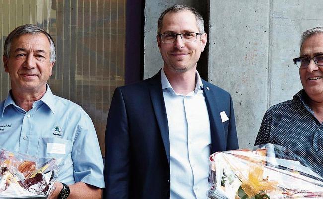Wirtschafts-Apéro bei Autos und Blech