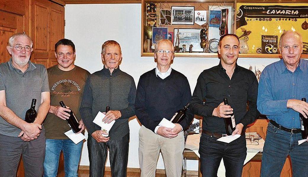 Verbuchten Podestplätze: (v. l) Krzystof Wozniak, Rolf Hangartner, Franz Steiger, Rudolf Wetli, Patrick Sprenger und Valentin Koch. 