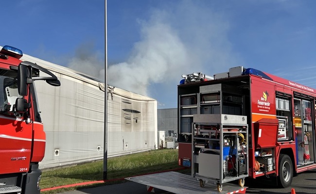 Brand bei der Verwert AG: Feuerwehr löschte die Flammen