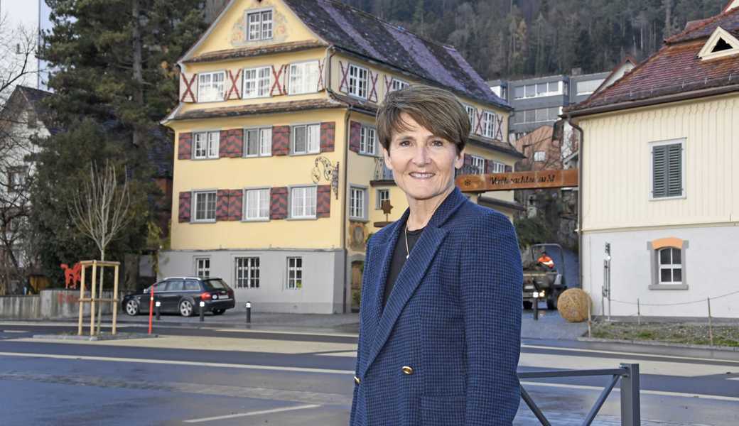 Das Gasthaus Rössli sieht die scheidende Gemeindepräsidentin Silvia Troxler als historische Wurzel. Sie trieb aus und wurde zur Basis für das Arbeiten im Rheintal. Heute ist Balgach Standort weltweit tätiger Unternehmen. Das Gasthaus Rössli sieht die scheidende Gemeindepräsidentin Silvia Troxler als historische Wurzel. Sie trieb aus und wurde zur Basis für das Arbeiten im Rheintal. Heute ist Balgach Standort weltweit tätiger Unternehmen.