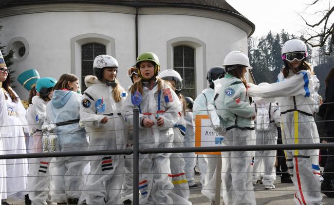 300 Kinder zogen kostümiert durch Berneck - die Bilder