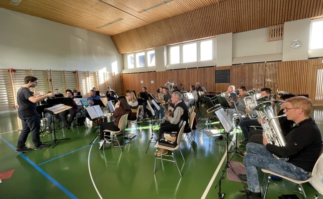 Musikverein probte intensiv und trat am Weihnachtsmarkt auf