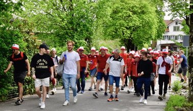 Montlingen-Fans gingen zu Fuss ans Derby auf die Gesa