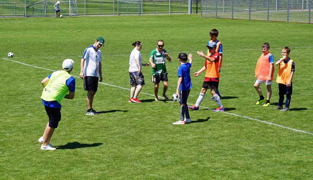 Fussball mit Freude und Fairness: Die Bilder vom Biene Fussballturnier
