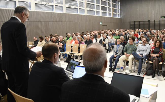 Shaleen Mastroberardino kommt, Bruno Seelos wechselt und Christian Sepin feilscht um jeden Franken