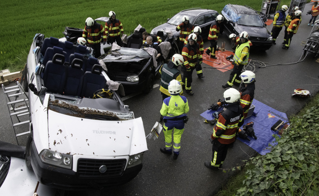 Massenkarambolage auf der Autobahn: Die Feuerwehr übte den Ernstfall beherzt