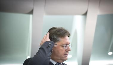 Huser und seine Kritiker haben Rechtsstreit beigelegt