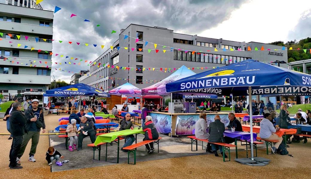 Den Gästen bieten sich um die 20 Genussmöglichkeiten.  Den Gästen bieten sich um die 20 Genussmöglichkeiten.