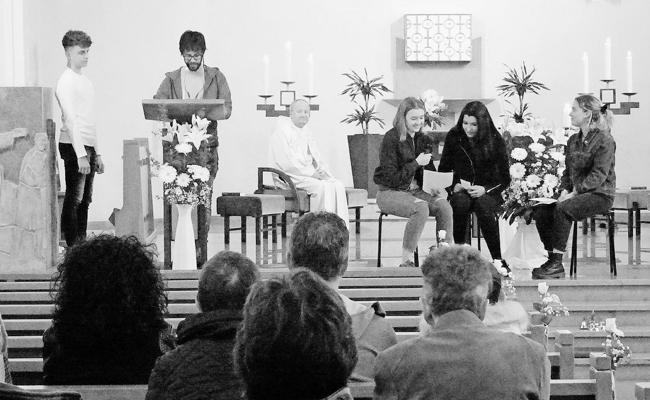 Erster Jugendgottesdienst