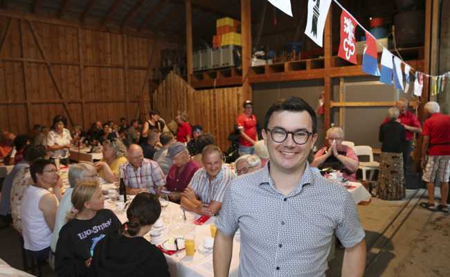 Simon Büchels Premiere als Festredner auf der Burg: Die Nervosität war ihm nicht anzumerken