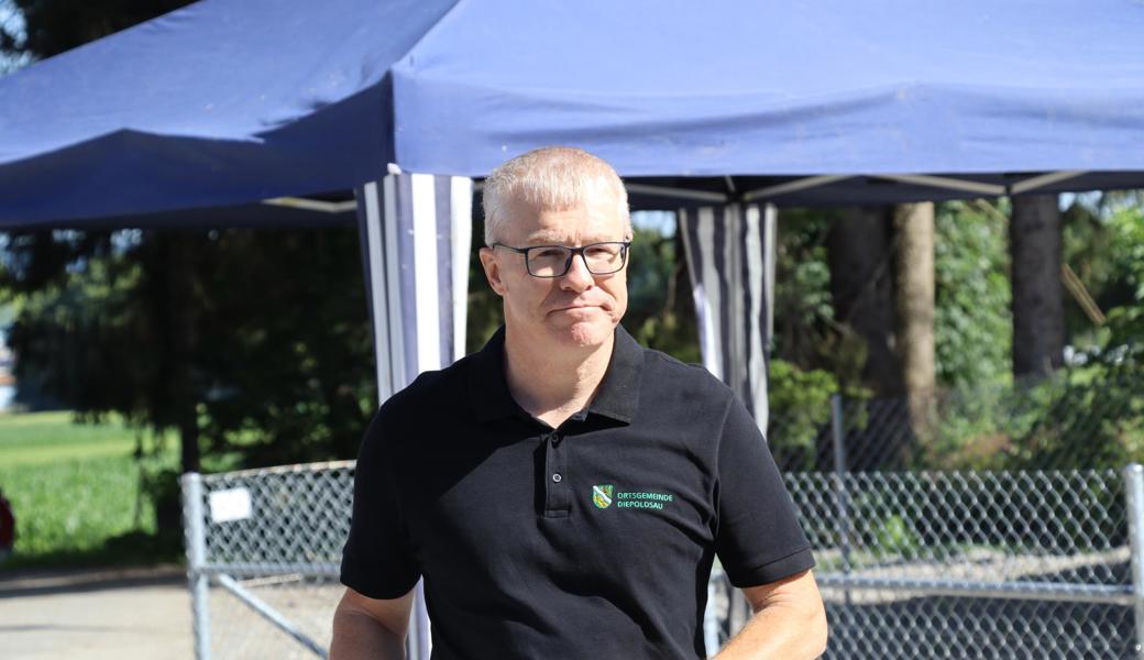 Beat Hutter, Präsident der Ortsgemeinde Diepoldsau, welchen der Tratthof gehört, wies in seiner Ansprache darauf hin, dass in den letzten 28 Jahre am Haus nichts gross gemacht wurde.