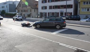 Autofahrer übersieht Roller