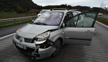 Polizei sucht nach Auffahrkollision im Morgenverkehr Zeugen