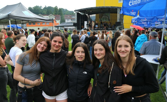 Open Air der Talentschule Rheintal: Auftreten vor den Mitschülern ist wie eine Mutprobe