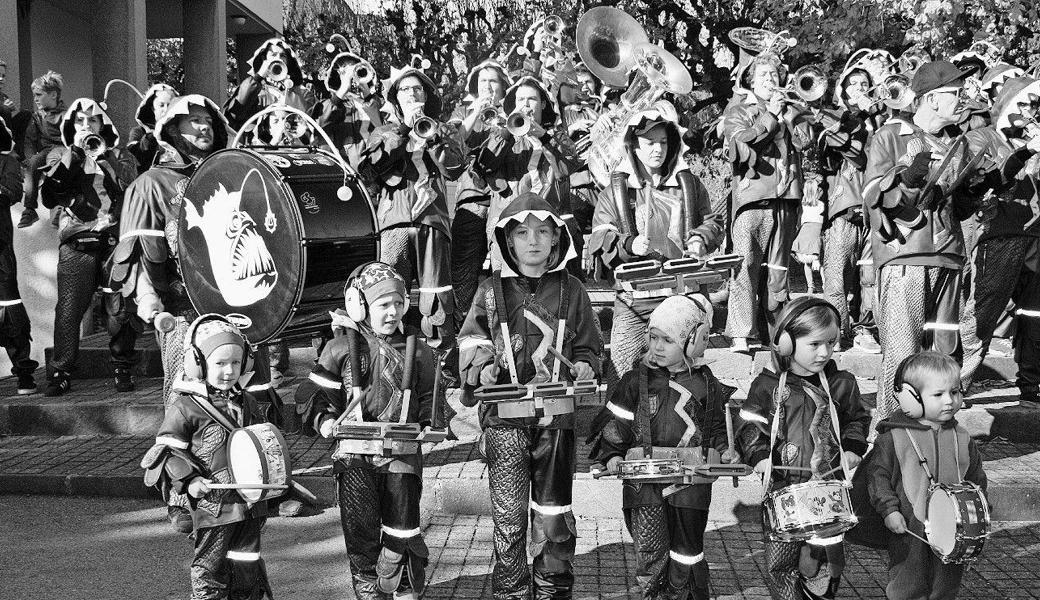 Böllerschüsse zum Auftakt der fünften Jahreszeit in Oberriet. Bild: pd