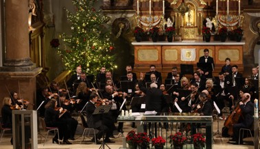 Ukrainische Philharmoniker bringen festliche Weihnachtsklänge und Hoffnung ins Rheintal