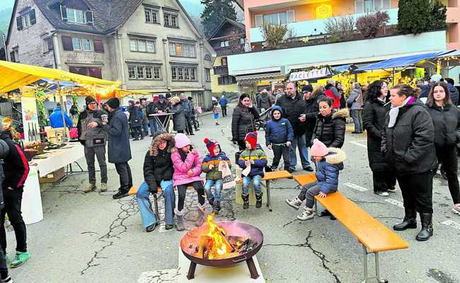 Guter Mix am Rebschter Adventsmarkt erfreute Besucherinnen und Besucher