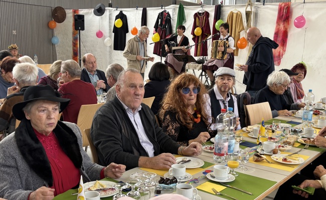 Mit Musik, Humor und Polonaise durch den Fasnachtsmorgen