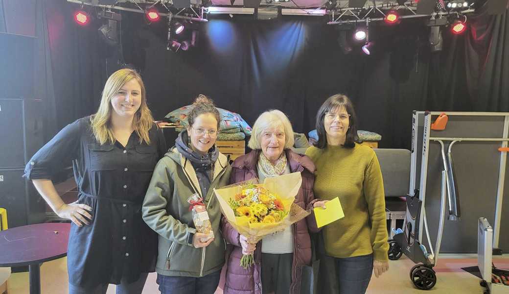 Nach vier Jahren durfte der 500 Kunde begrüsst werden: (v. l) Jasmin Bruderer, Jeanine Sayin, Rita Schaller und Marianne Seewer. Bild: pd