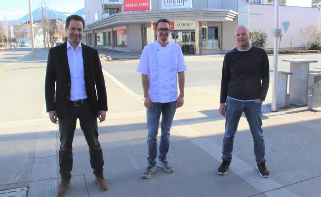 Backstube und Spielwaren zügeln