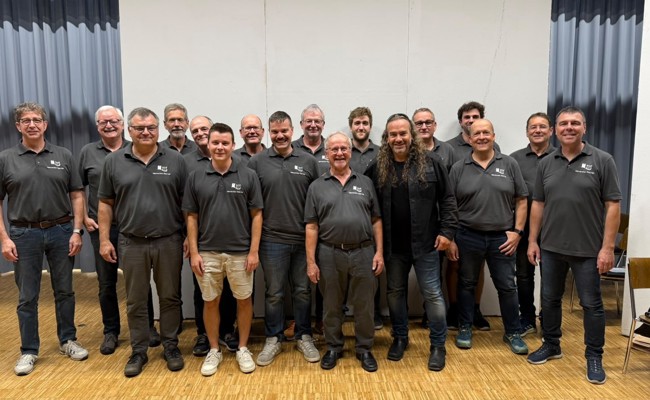 Männerchor interpretiert bekannte Hits im neuen Stil
