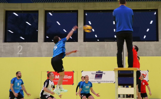 Aufgestiegene Rheno-Männer feiern ihren ersten Sieg in der 2. Liga