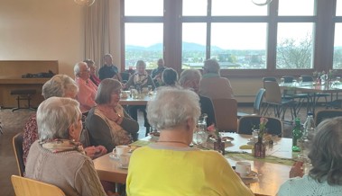 Die Gäste im Sonntagcafé erfreuten sich an einer musikalischen Überraschung