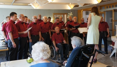 Männerchor gab ein Konzert im Zentrum Rheinauen