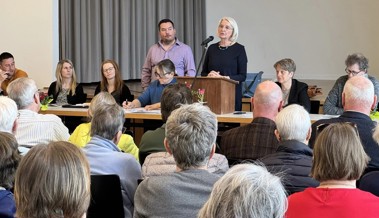 Kirchbürgerschaft heisst Geschäfte gut - Suche nach Pfarrperson geht weiter
