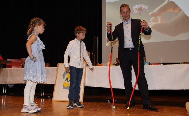 Helfen wie ein Heiliger: Spendenaktion für weltweite Hilfsprojekte