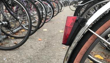 Die Ostseite des St.Margrether Bahnhofs bleibt ohne Veloständer