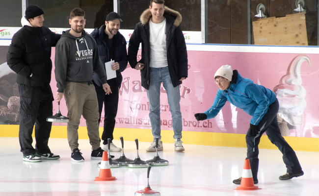 Ein Grümpeli der besonderen Art in der Widnauer Eishalle