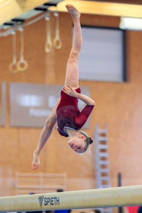 Alyssa Thiébaud in Action.