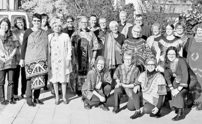 Kirchen- und Gospelchor singt im  Taufbaum-Gottesdienst
