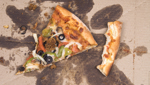 Käsereste, Fett und Salami: Warum Pizzakartons nicht in die Kartonsammlung gehören