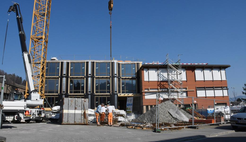 Bald beginnt der Innenausbau des Verbindungsbaus vom Schulhaus Stäpfli.