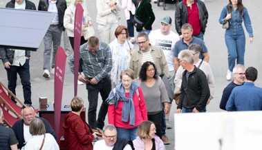 Rhema-Samstag mit dichtem Besucherstrom durch die Hallen und viel Fröhlichkeit