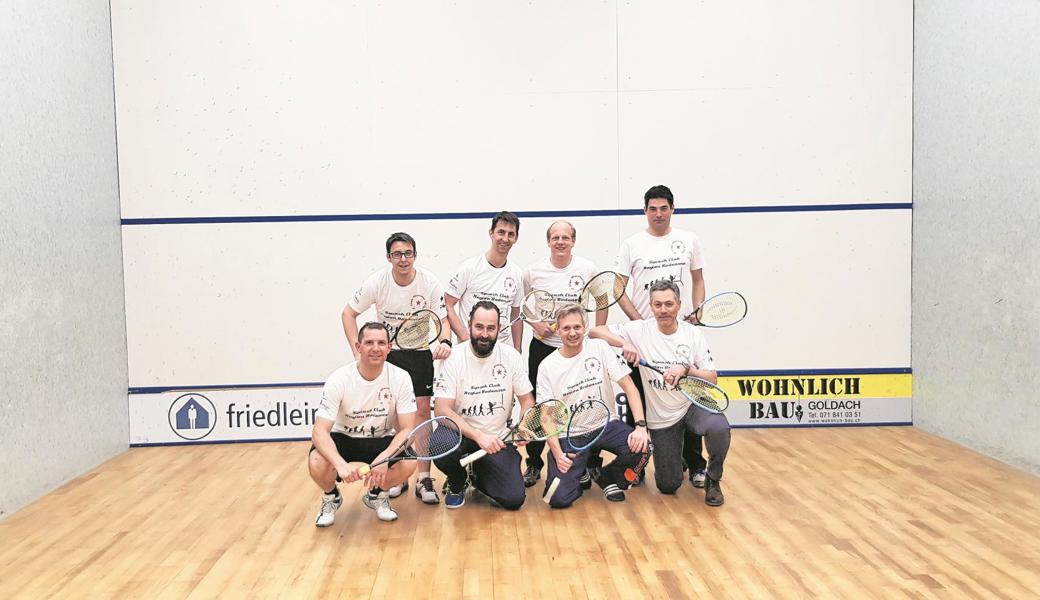 Die erste Mannschaft des SC Bodensee schafft nach fünf Jahren den Aufstieg: (hinten v. l.) Moreno Zulian, Jörg Schmid, Michi Keller, Thomas Breitenmoser (vorne v. l.) Severin Kaiser, Dominik Lussi, Alain Kägi, Stefano Bussaglia. 