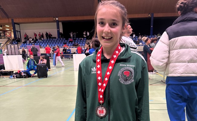 Zwei Karatekas der Schule Altstätten gewinnen Bronzemedaillen an Schweizer Meisterschaft