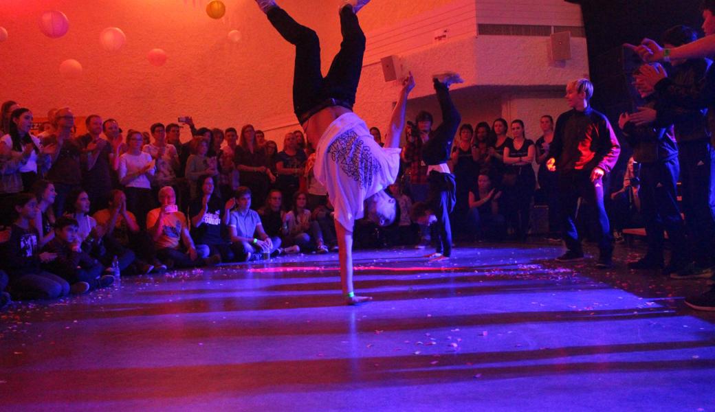 Auch der Rheintaler Breakdancer Tim Hutter und Coach Willi Brozmann (Bild) zeigten ihr können.
